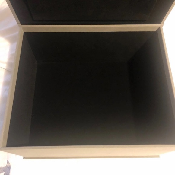 Van cleef Arpel empty suede box - Picture 5 of 6